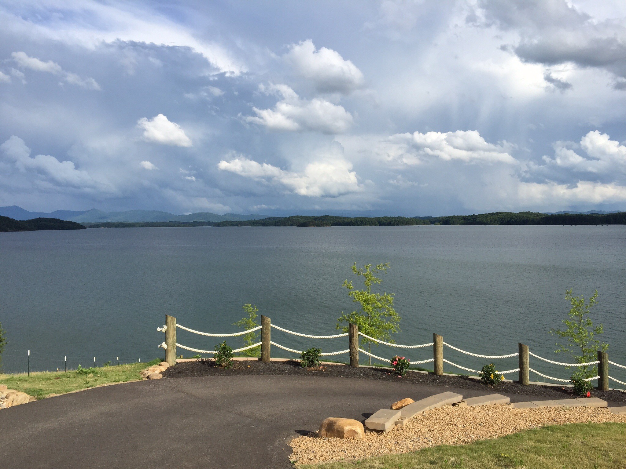 Lake Awesome RV Resort: Your Florida Oasis Awaits!